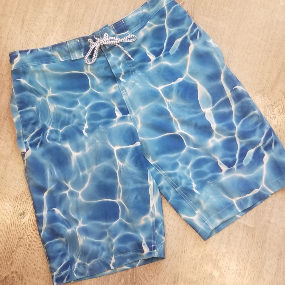 Mens Aeropostale board shorts L